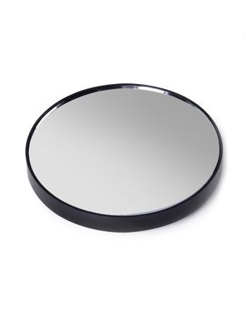 Dieser Spiegel ist ideal für das Auftragen von Make-up, das Einsetzen von Kontaktlinsen oder Augenbrauenzupfen.