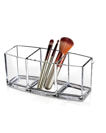 Praktischer Brush Organizer mit 3 einzelnen Fächern. Der Organizer sorgt für einen perfekten Überblick über die Make-Up Pinsel und Tools