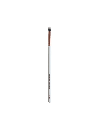 Inner Corner Make-Up Pinsel von VANESSAbeauty für das punktuelle Auftragen von Lidschatten.